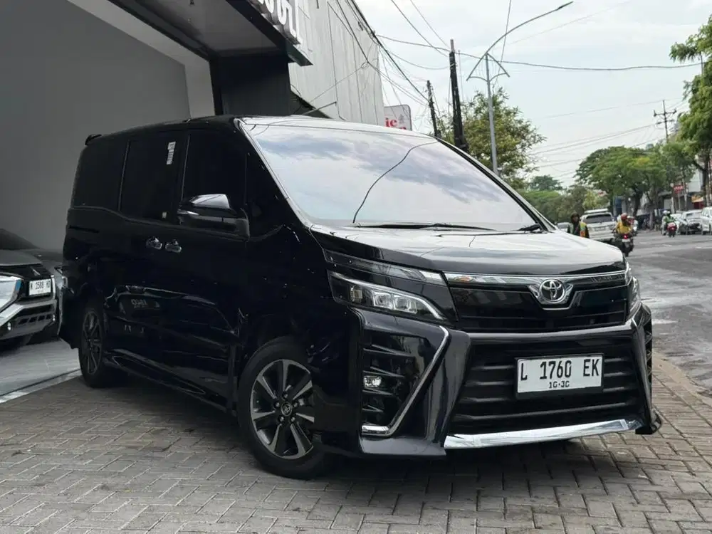 Toyota Voxy 2.0 Matic 2020 Istimewa Bs TT-Kredit.!!