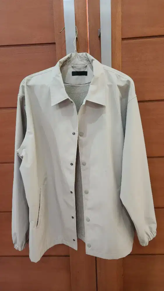 Di Jual.Preloved Jacket Uniqlo Krem