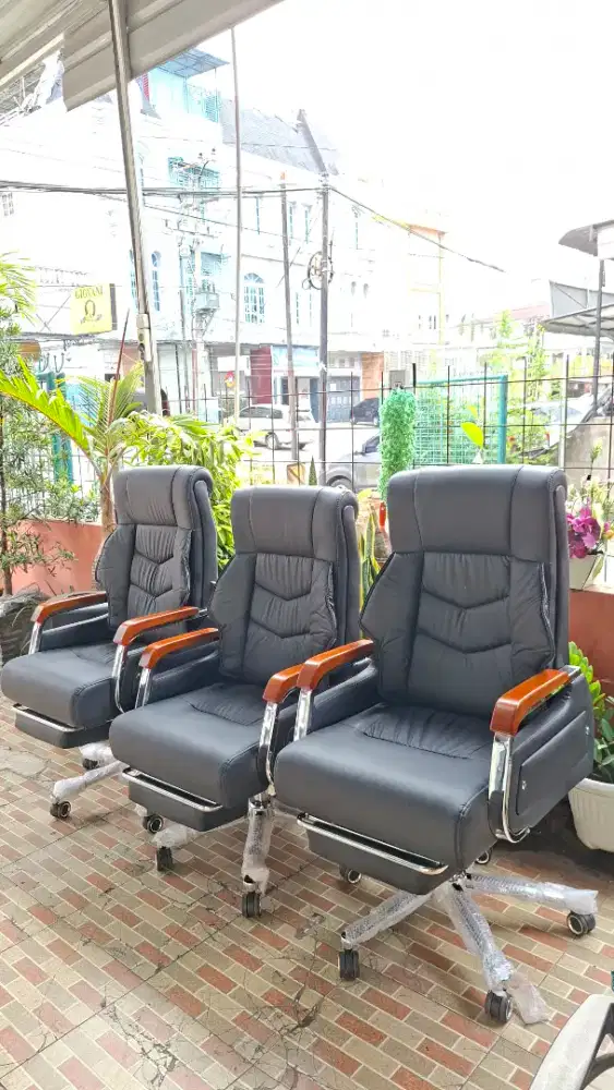 Kursi direktur lipat berputar