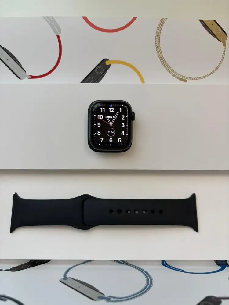 Apple Watch 7 41mm Midnight Aluminium Sport Band