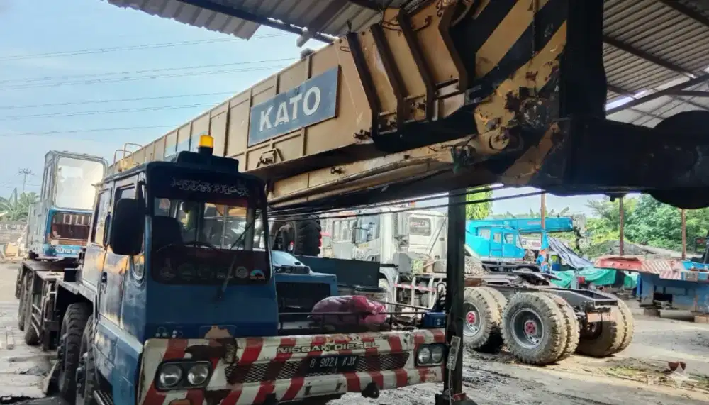 Dijual cepat crane KATO NK-450