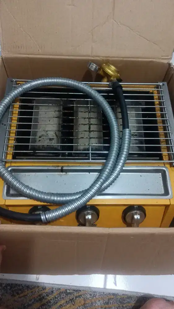 Kompor pemanggang sosis