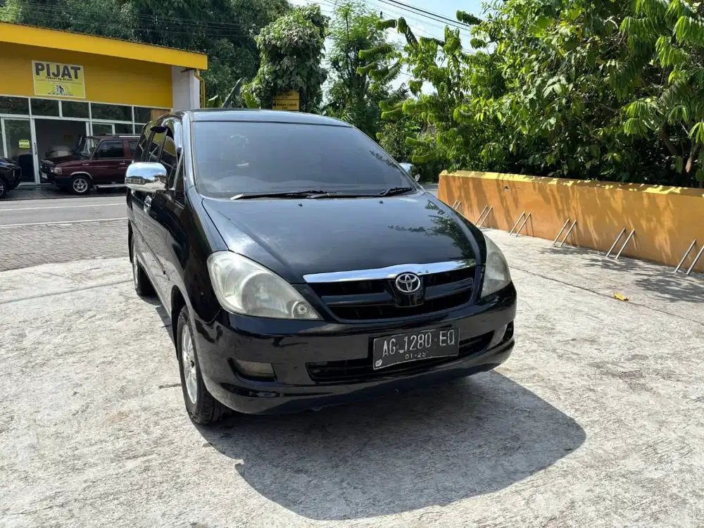 2005 Toyota Kijang Innova 2.0 V Plat AG tur mobil bekas sekoto kediri