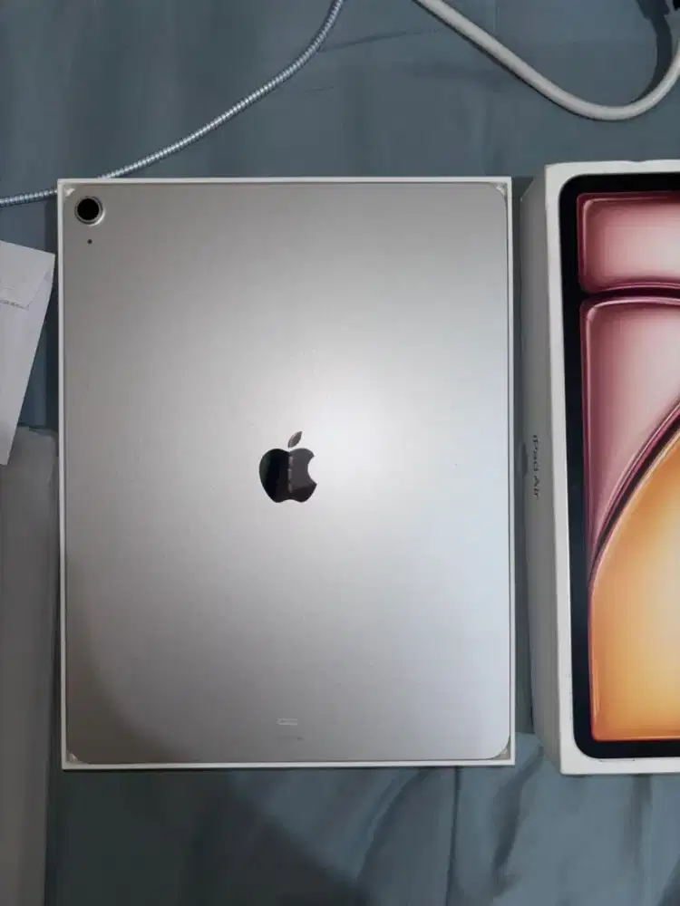 Apple iPad Air 13 inch M3 Wi-Fi 128 GB Second Resmi Bergaransi