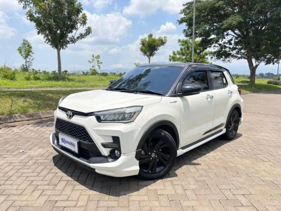 Toyota Raize 1.0 T GR SPORT Two Tone Bensin OTOMATIS 2021 LAAD