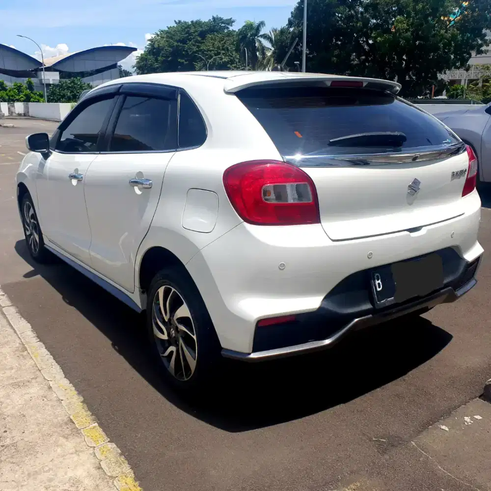 Km 22 ribu! Suzuki Baleno 1.5 AT hatchback 2021