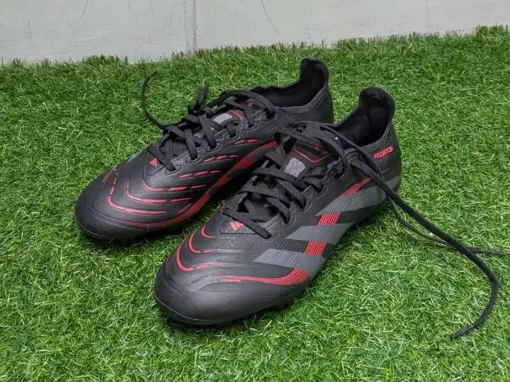 Sepatu FG Adidas Predator