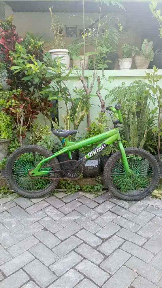 Dijual sepeda anak bekas