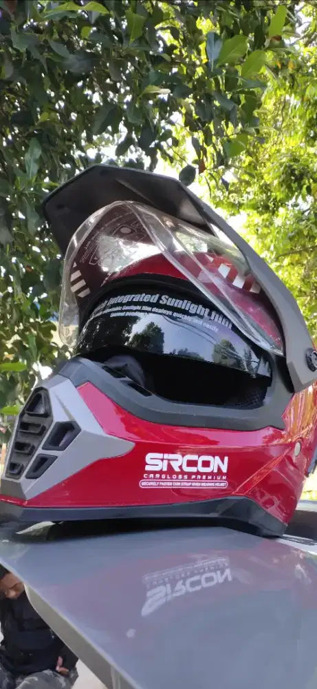 Helm super moto double visior