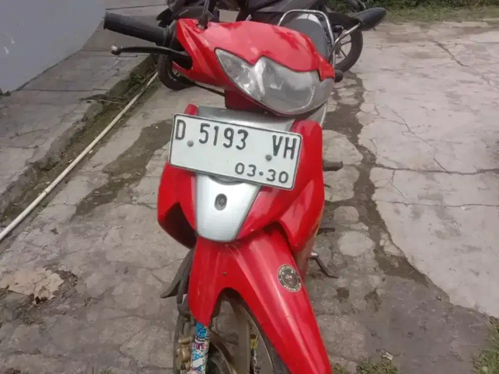 Suzuki smash kumplit