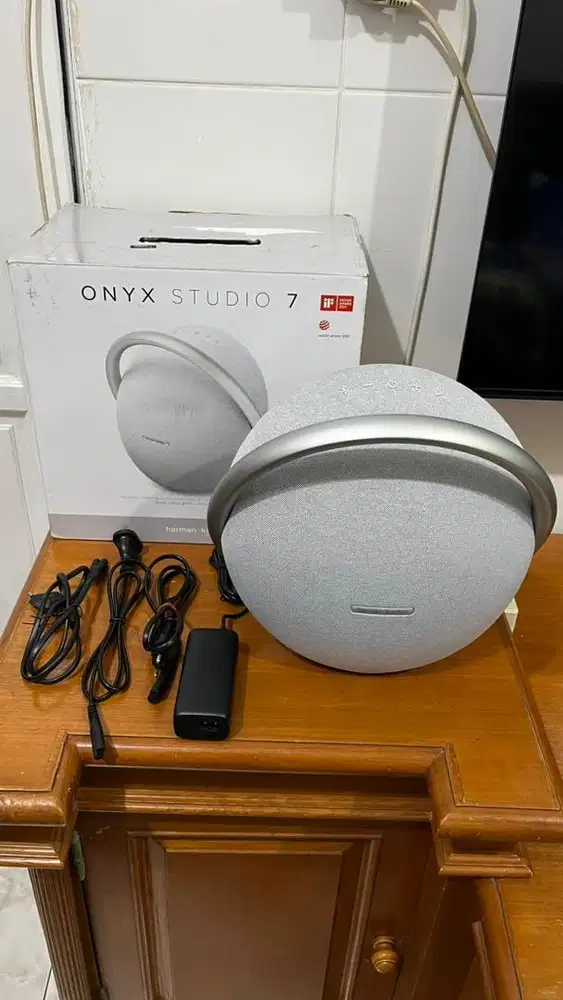 Harman Kardon Onyx Studio 7