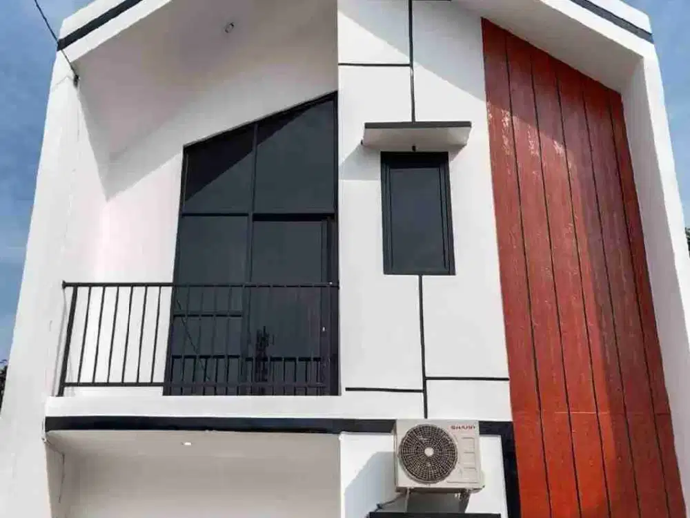 500jt nego di lokasi 2 lantai 3 kamar tidur di pusat kota