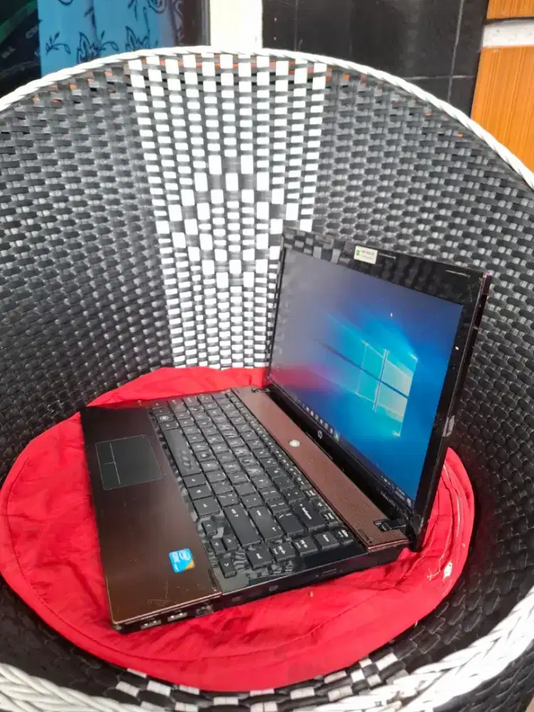 Laptop Hp 4421s 
Spesifikasi: