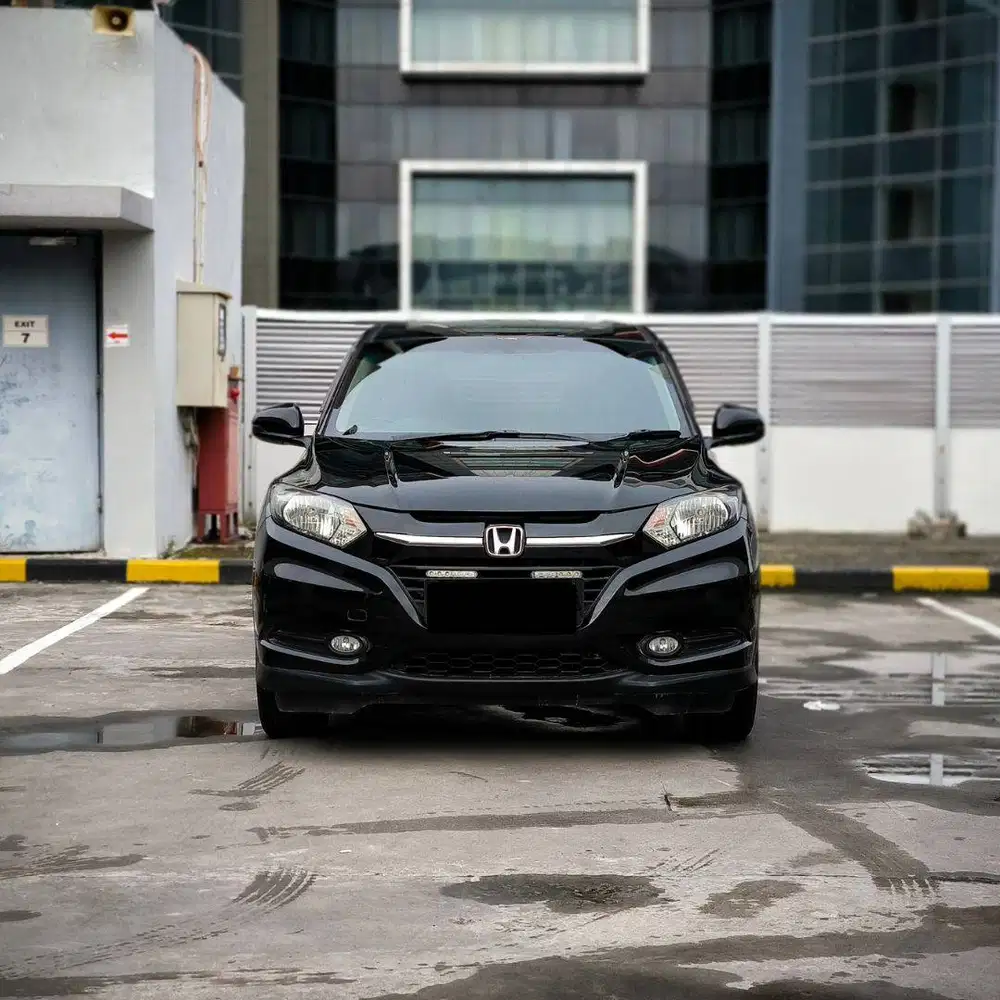 HONDA HR-V E 1.5 CVT 2016 TERAWAT SIAP PAKAI KM ASLI SERTA GARANSI