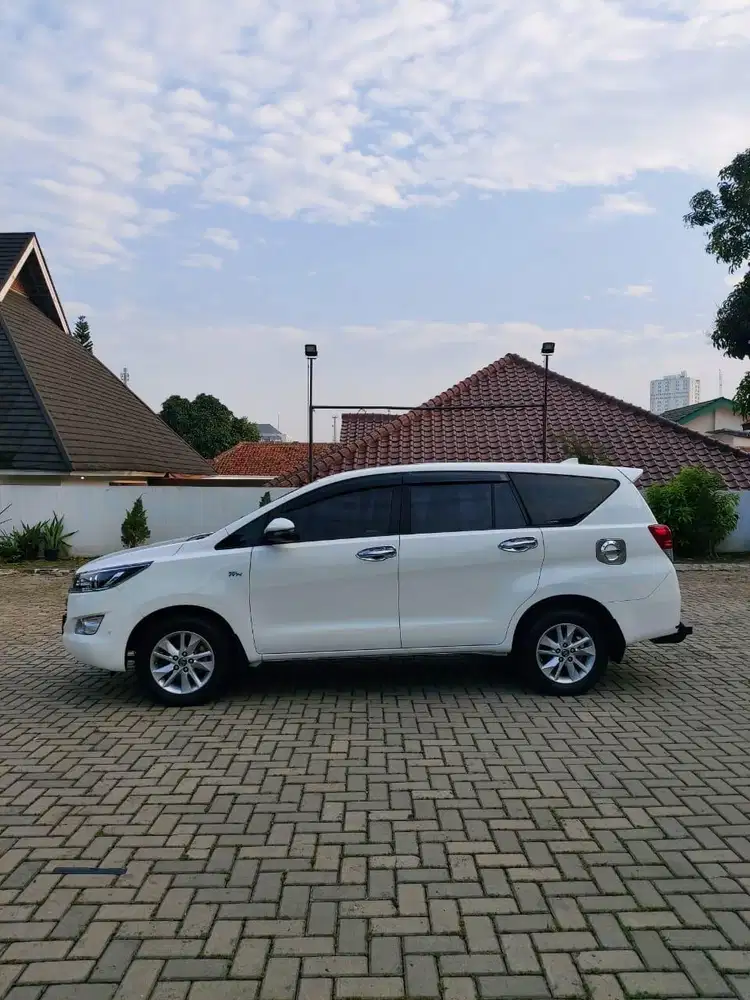 Toyota Kijang Innova 2017 Bensin