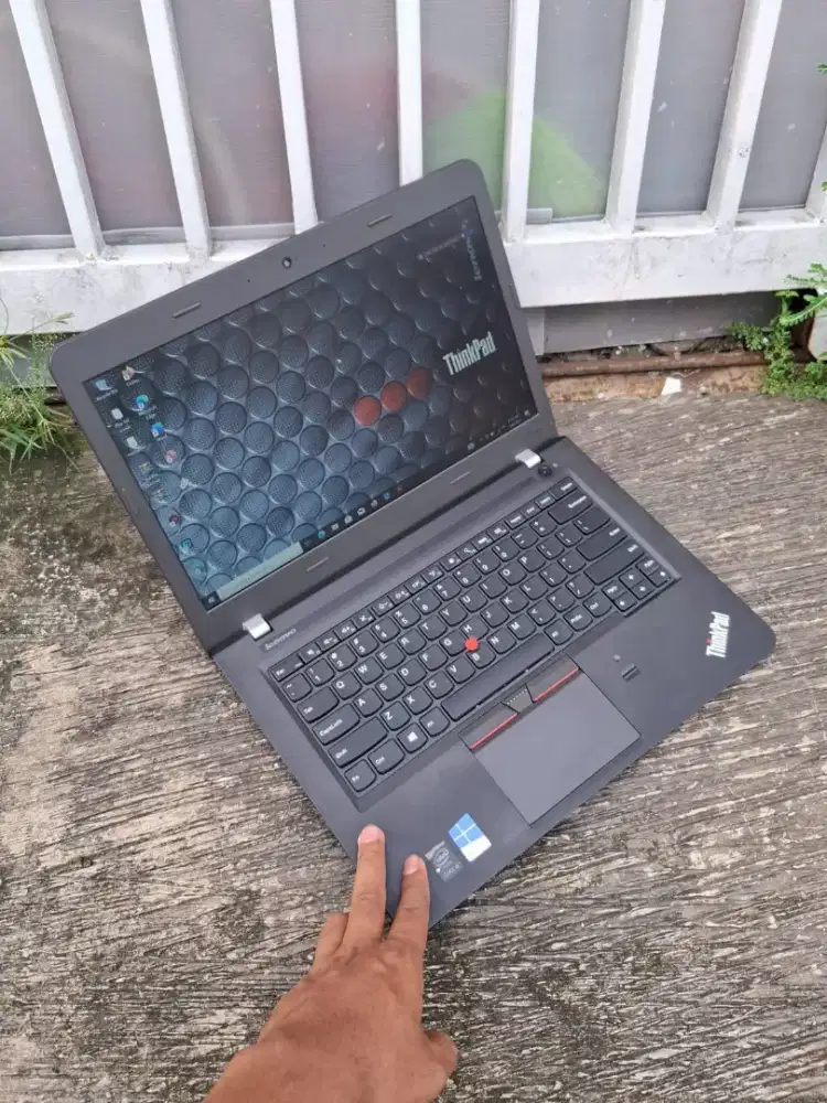 Lenovo Thinkpad E460- Siap pakai kerja dan kuliah