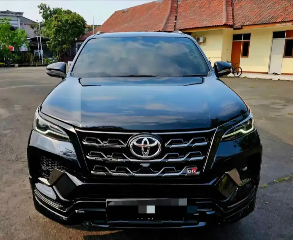 TOYOTA FORTUNER VRZ 2.8 GR 2022 AT