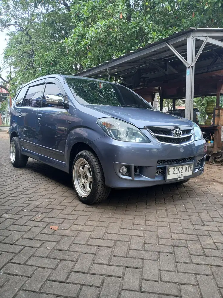 Toyota Avanza 2010 Bensin
