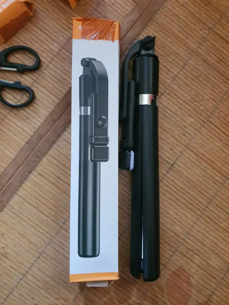 tongsis tripod 2 meter.