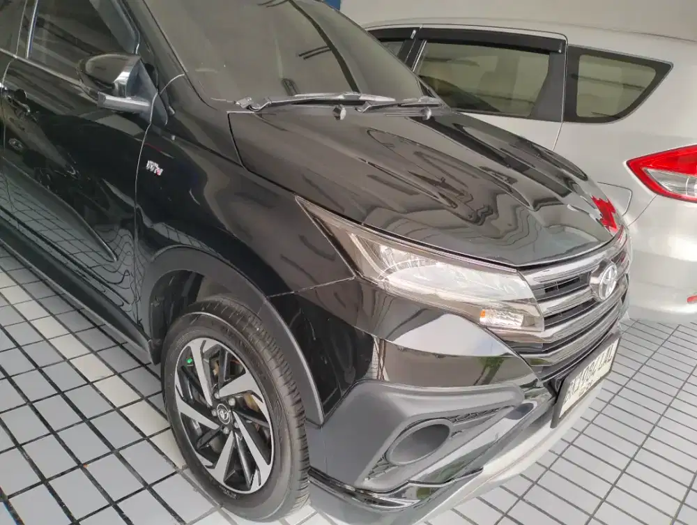 Toyota Rush 1,5 S automatic TRD THN 2021