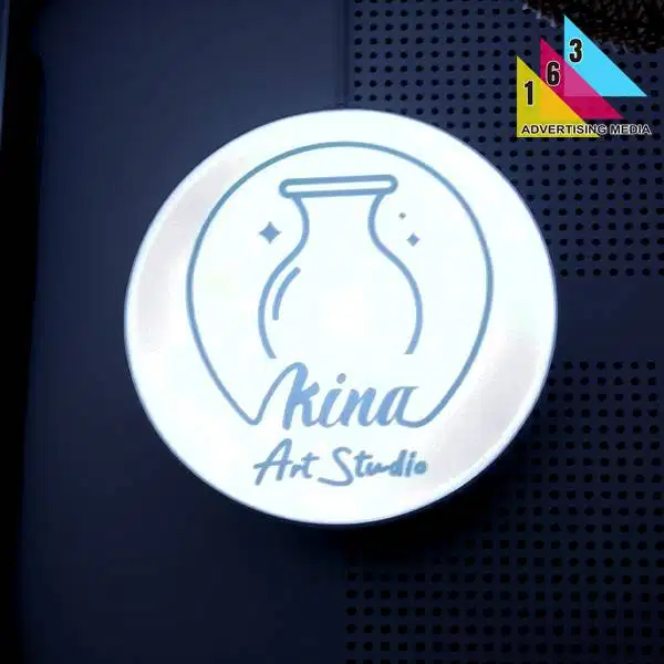 Neon Box Bulat Custom LED – Tampil Cerah & Modern untuk Toko, Event, d