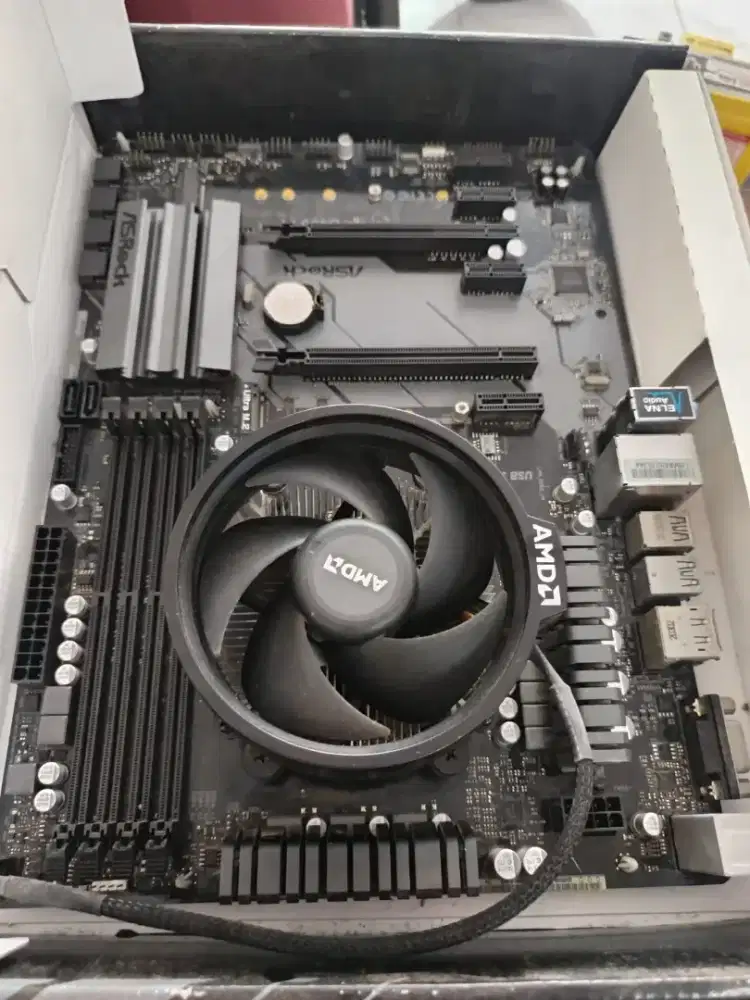 Ryzen 5 5600 dan Mobo Asrock B450 Pro Like new