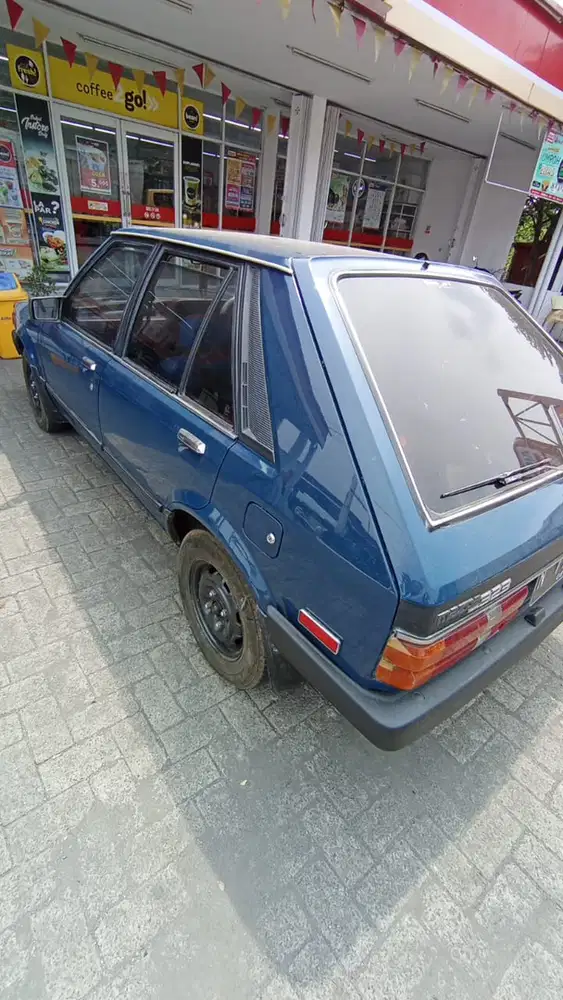 Mazda 323 1986 Bensin