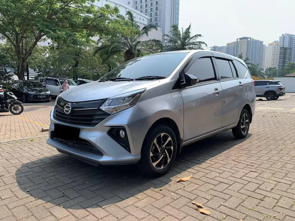 [ TERAWAT ] DAIHATSU SIGRA 1.2 R AT MATIC 2022 SILVER
