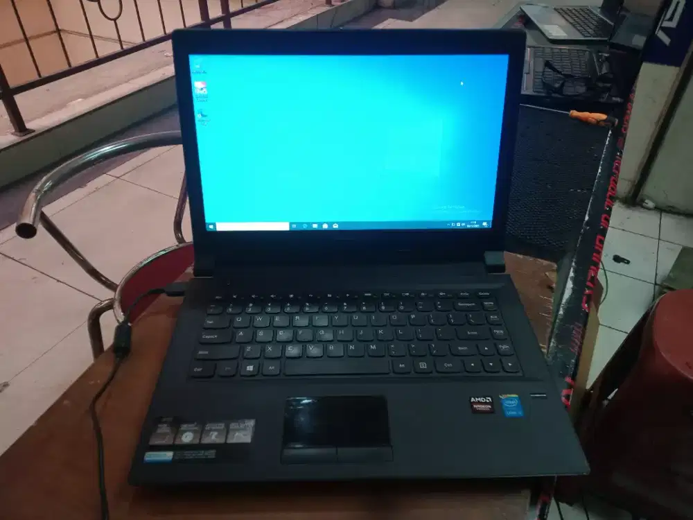 Lenovo i3 Gen5 RAM4GB Dual VGA mulus siap pake