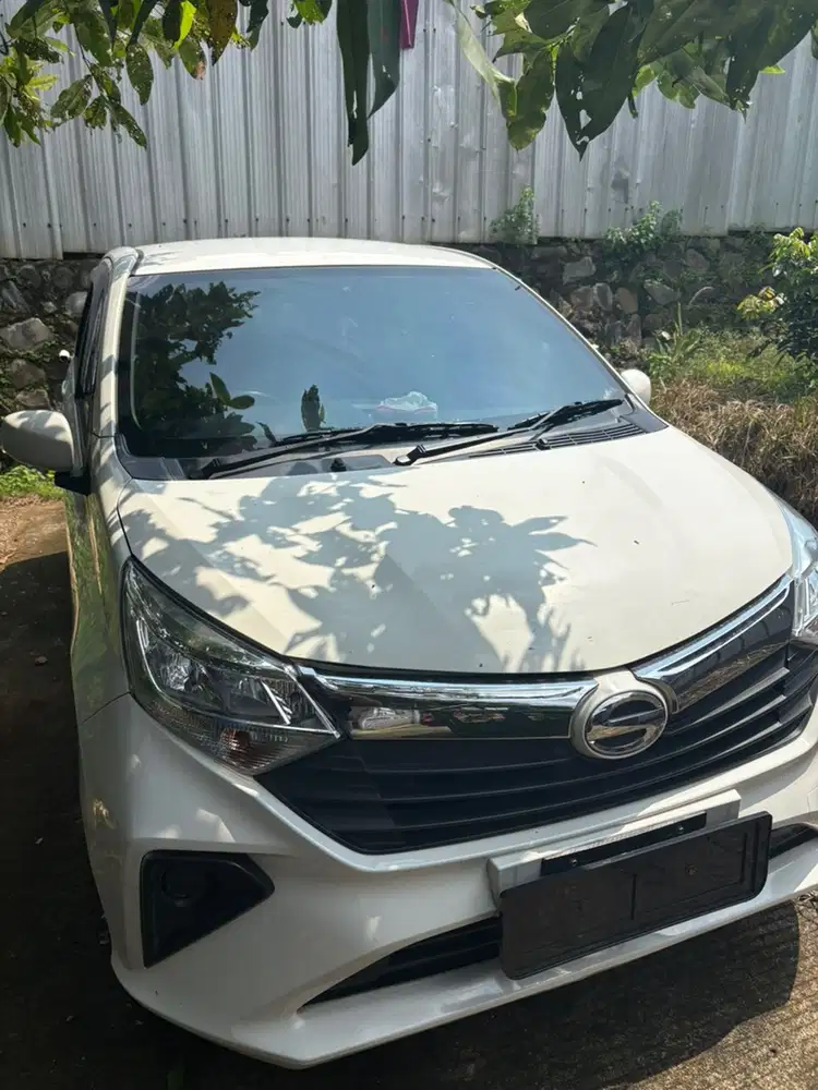 Daihatsu sigra 1.0 M