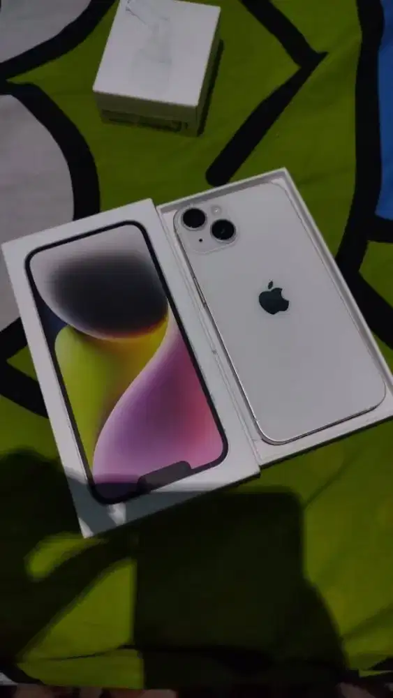 iphone 14 128 GB pemakaian 3 bulan