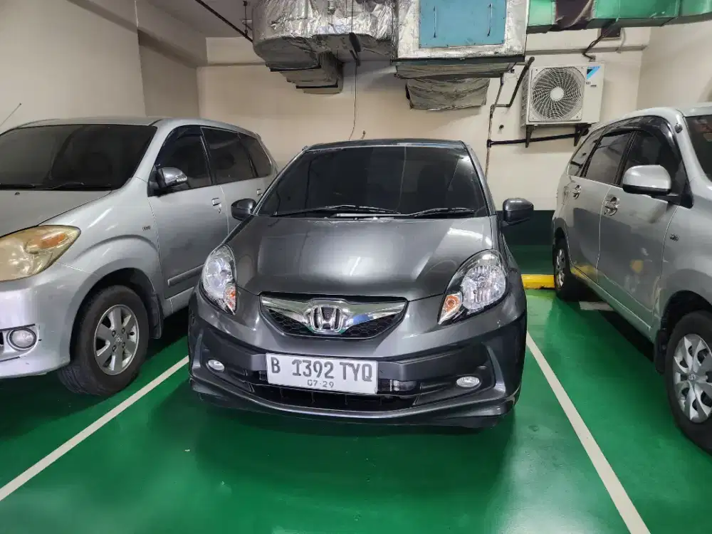 HONDA  BRIO.  E. AT.  14