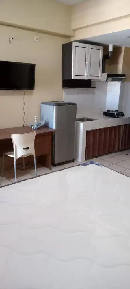 Apartemen Studio Furnished di Metropolis Surabaya Selatan – Sewa Tahun