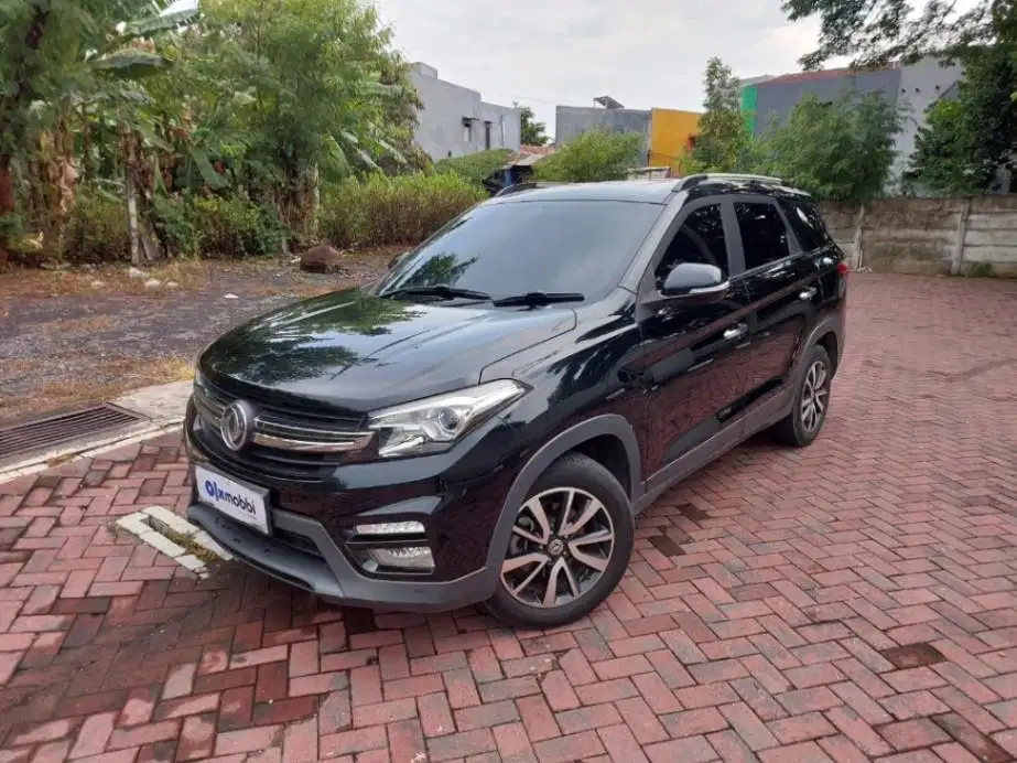 DP MURAH DFSK Glory 560 1.5 Turbo L-Type Bensin Matic 2019 Hitam GV
