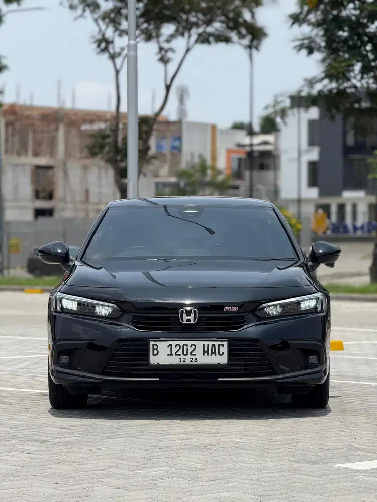 Honda Civic RS Matic 2023 warna Hitam
