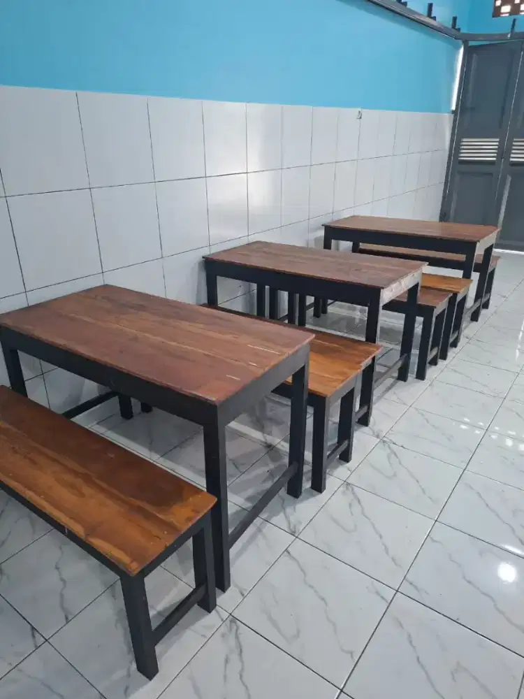 Meja kursi panjang satu set