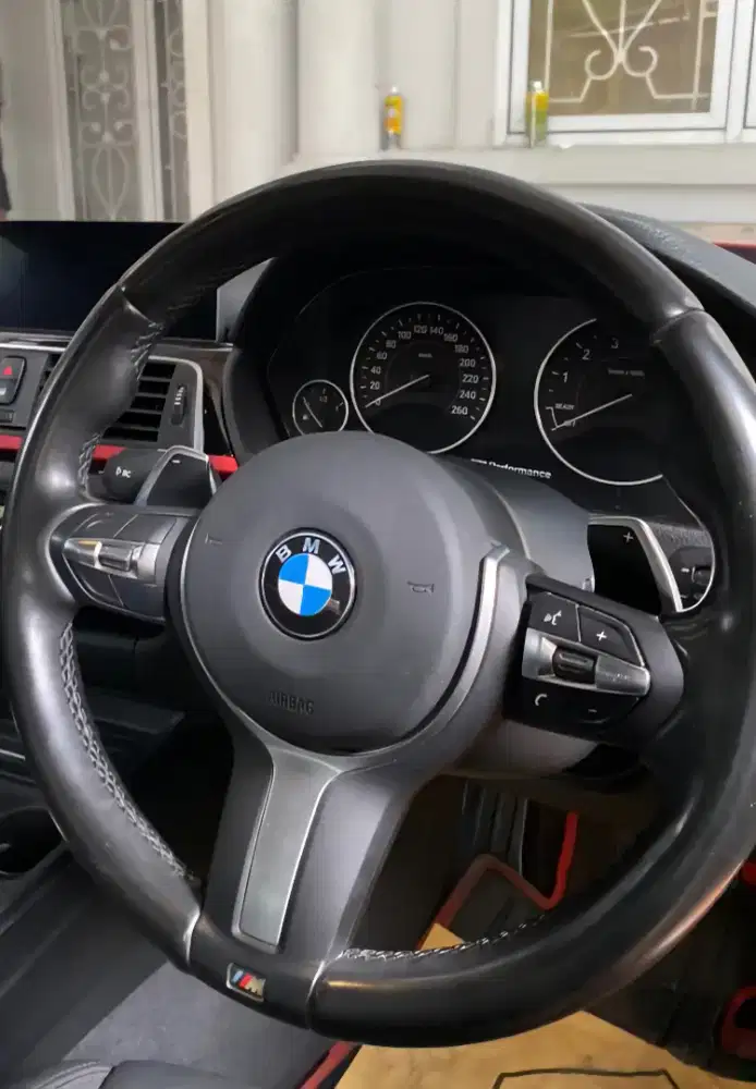 MURAH CASH. BMW 320i LCi F30 2017 M Sport 2016 c200