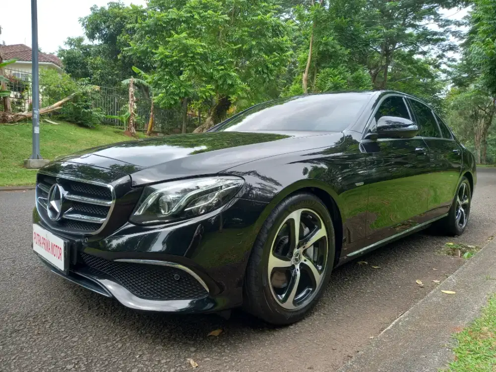 Mercedes Benz E300 sport style tahun 2019 MercedesBenz E 300 avantgard