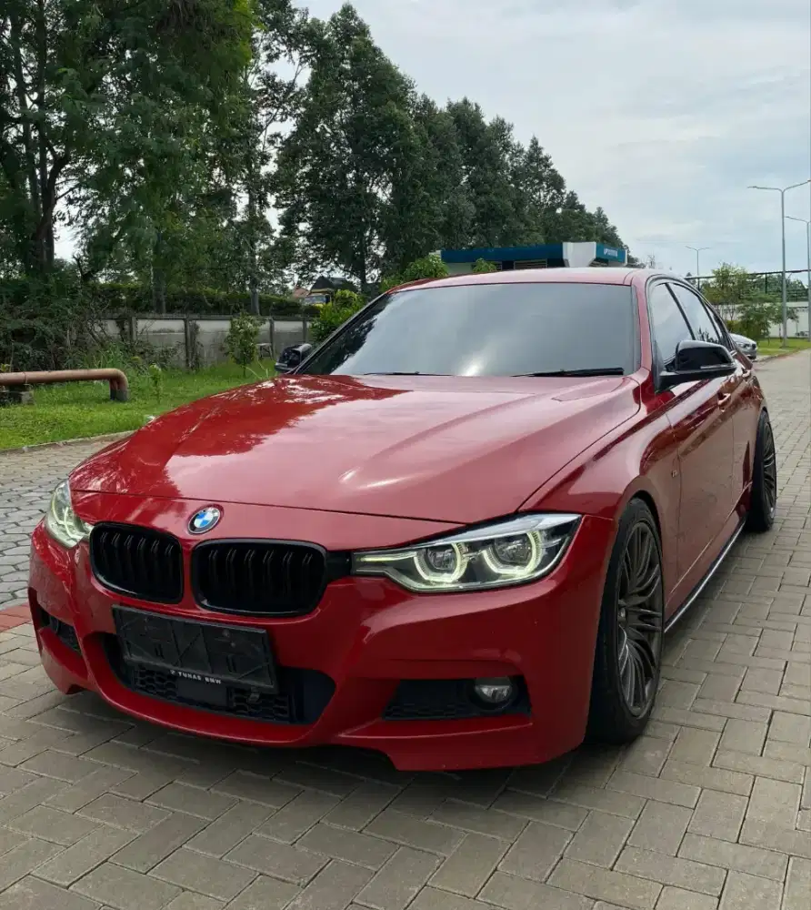 MURAH CASH. BMW 320i LCi F30 2017 M Sport 2016 c200