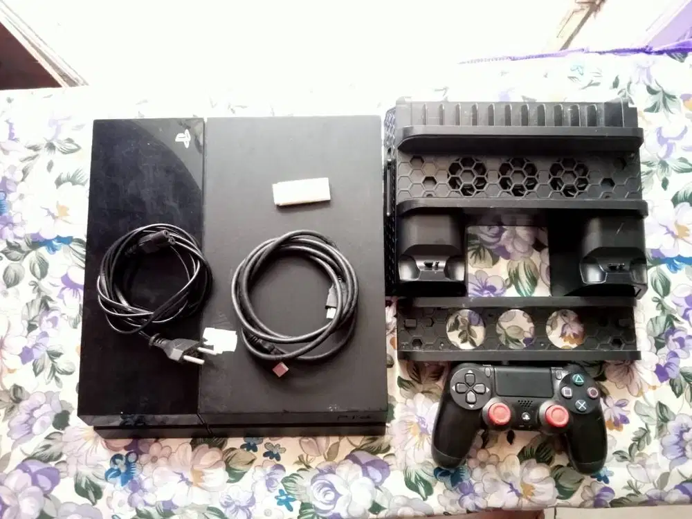 PS 4 MURAH JARANG PAKAI 1 TERA