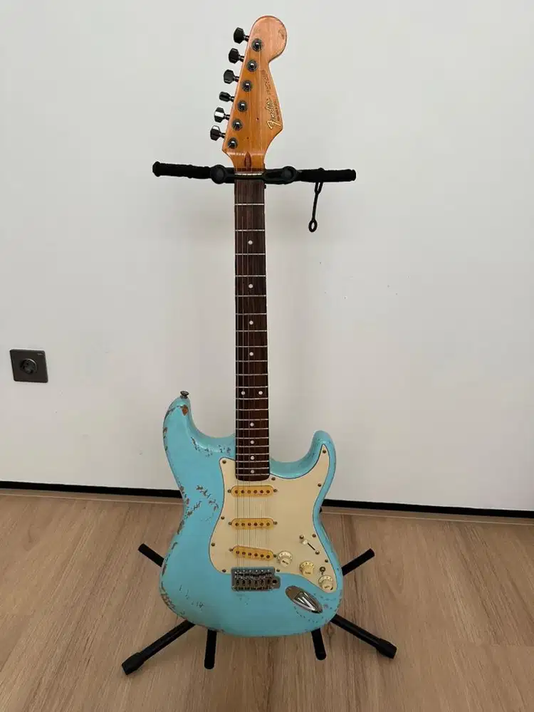 (Full modif) Squier California gitar listrik