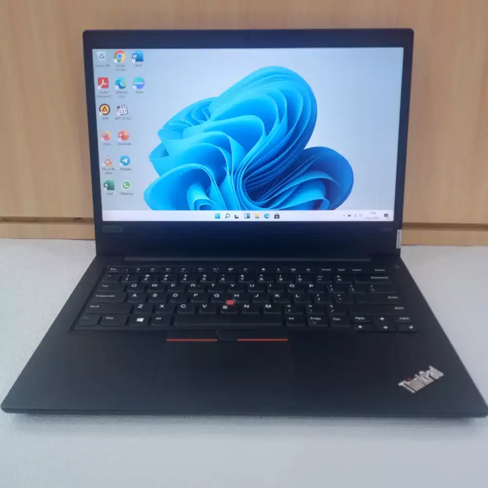 Lenovo Thinkpad E490