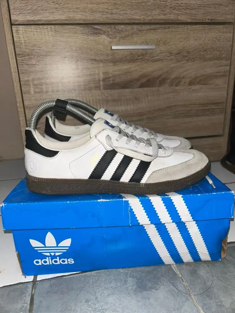Sepatu adidas samba Vegan - Black white