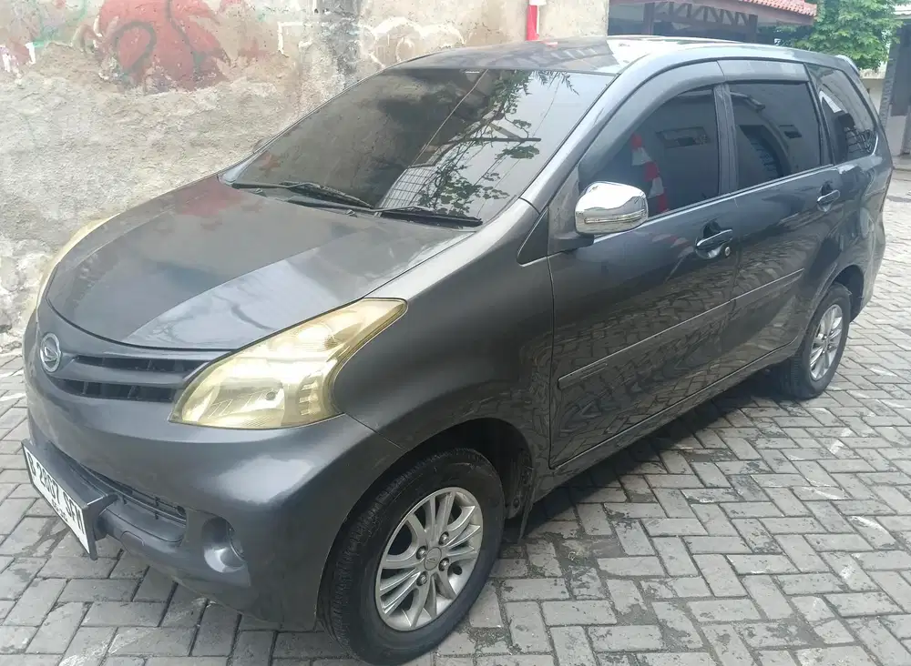 Daihatsu Xenia 2015 X manual Velg racing pajak panjang
