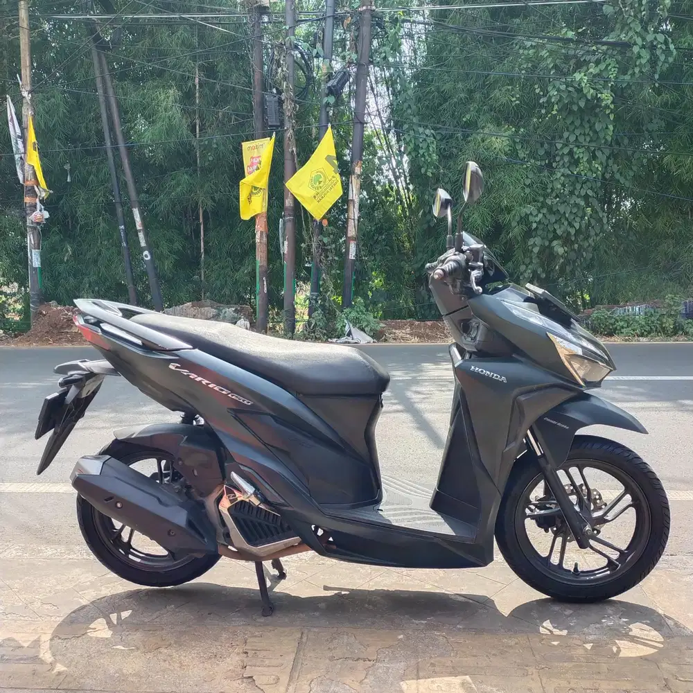 Vario 150 New 2018 (Hitam Lengkap Bagus Mesin Aluss orisinil)