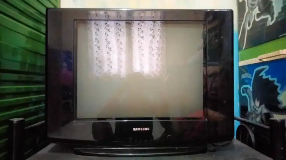 TV Samsung tabung Slim design 21 mulus + STB ( BARU )