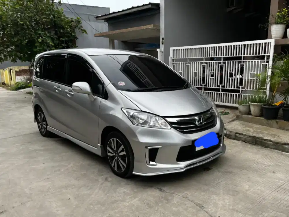 Honda freed SD 2013