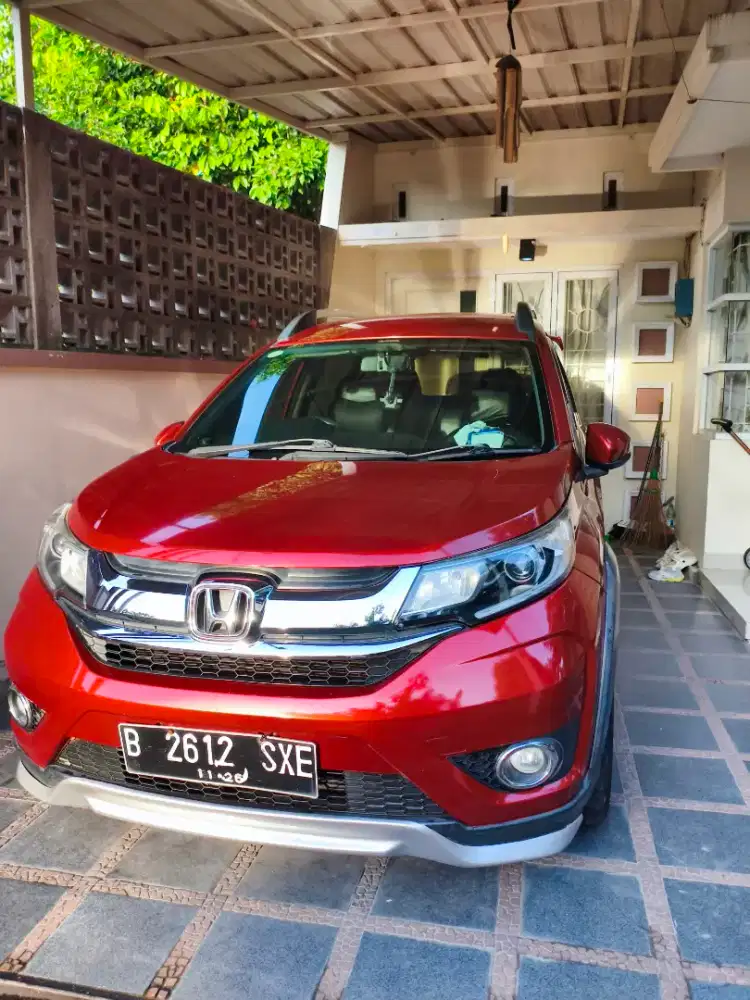 BRV merah marun 1500 cc