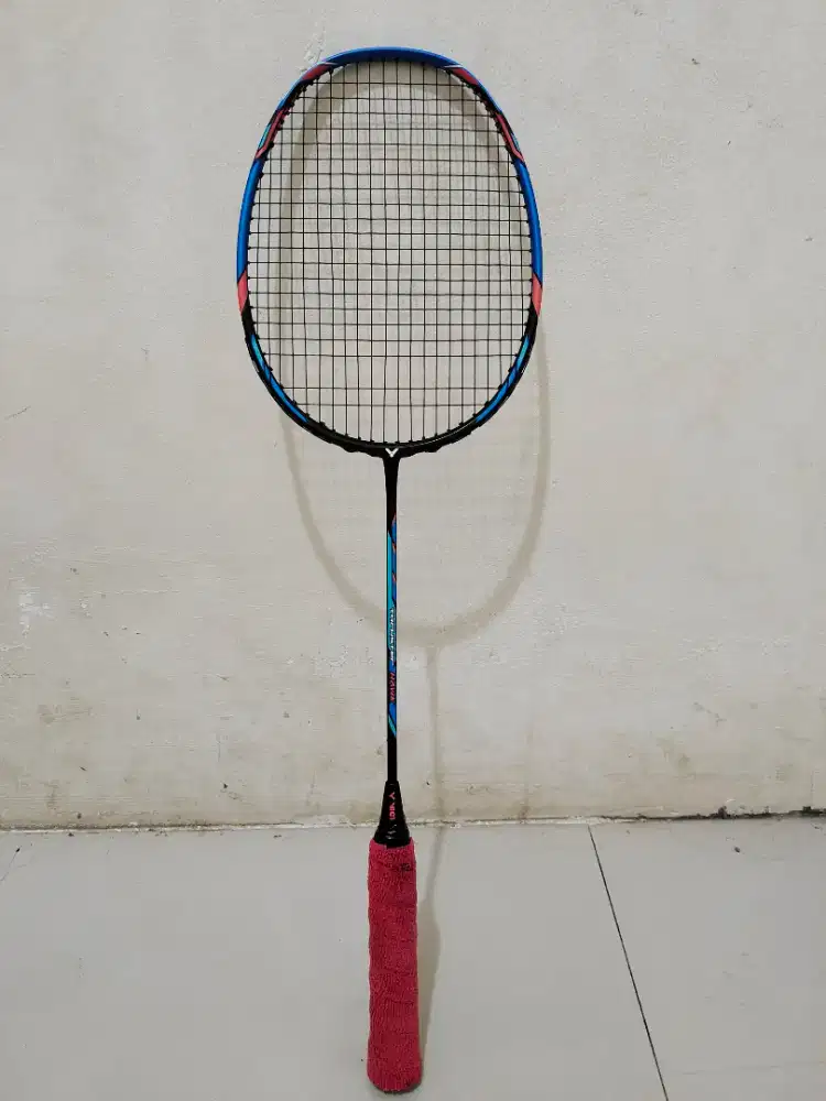 raket victor thruster hawk