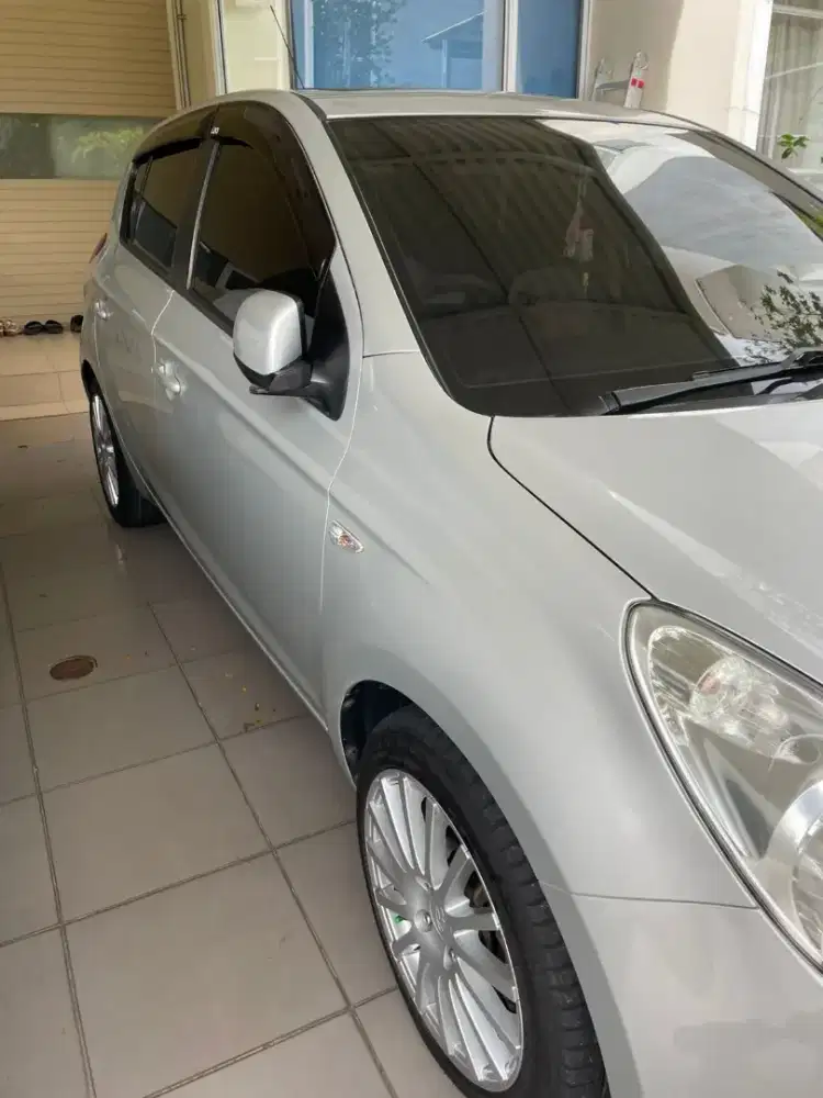 Hyundai i20 tahun type sg sunroof MT 2011 tangan pertama